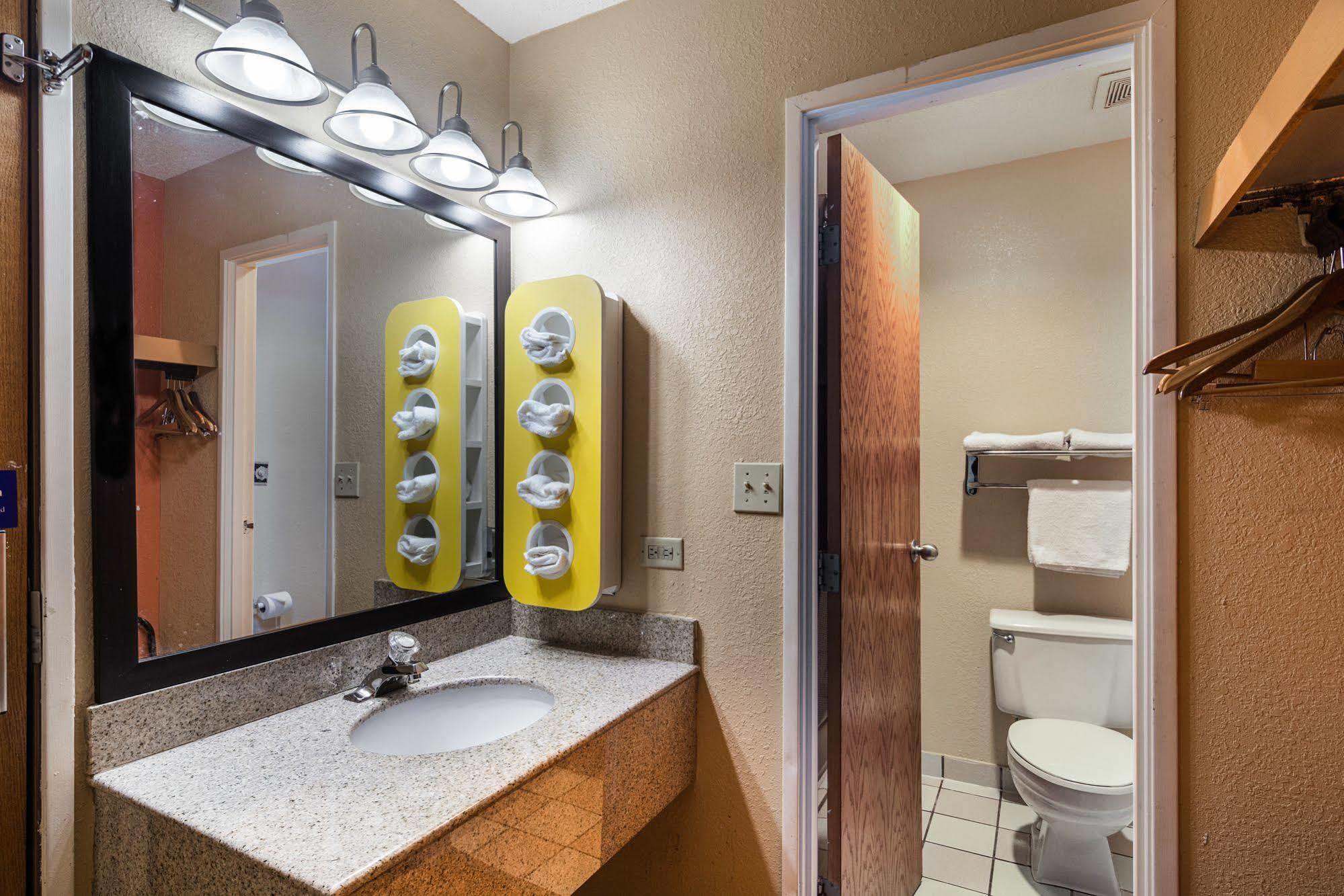 Motel 6-Libertyville, Il Екстер'єр фото