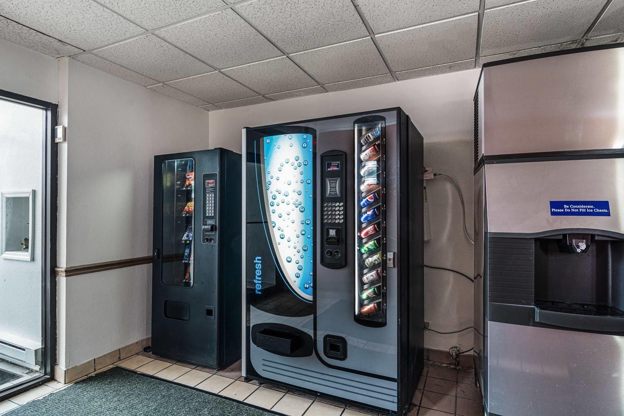 Motel 6-Libertyville, Il Екстер'єр фото